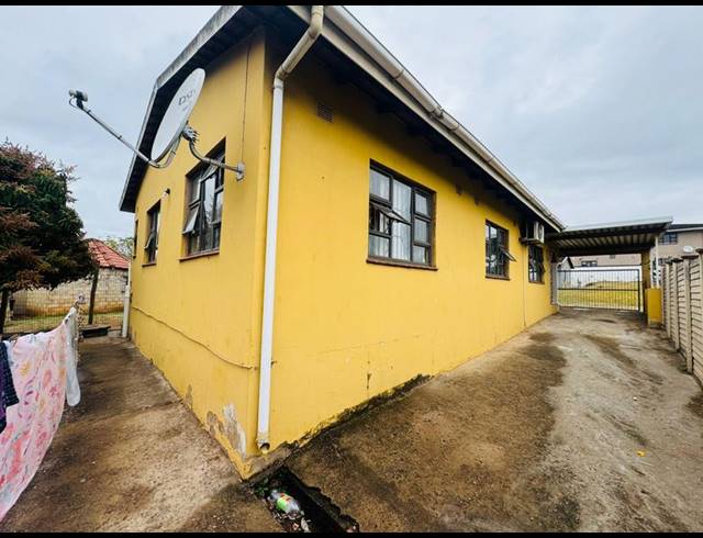 3 BEDROOM HOUSE FOR SALE IN NEWLANDS WEST